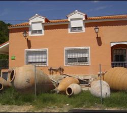 Las Tinajas Del Alfar