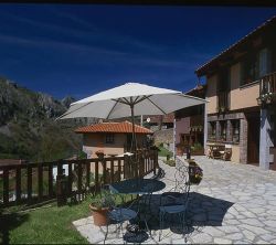 Casas Rurales La Riba