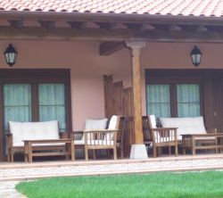 Apartamentos El Pedrayu