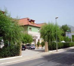 Hotel Husa Montaa