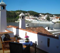 La Casa De Las Tejas