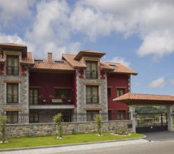 Apartamentos Rurales La Via